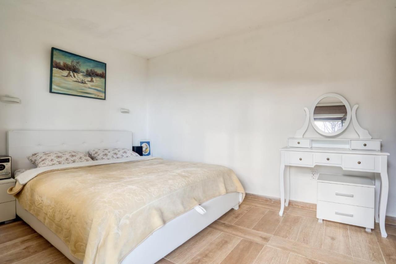 Savovic_Lux Apartment Petrovac Ngoại thất bức ảnh