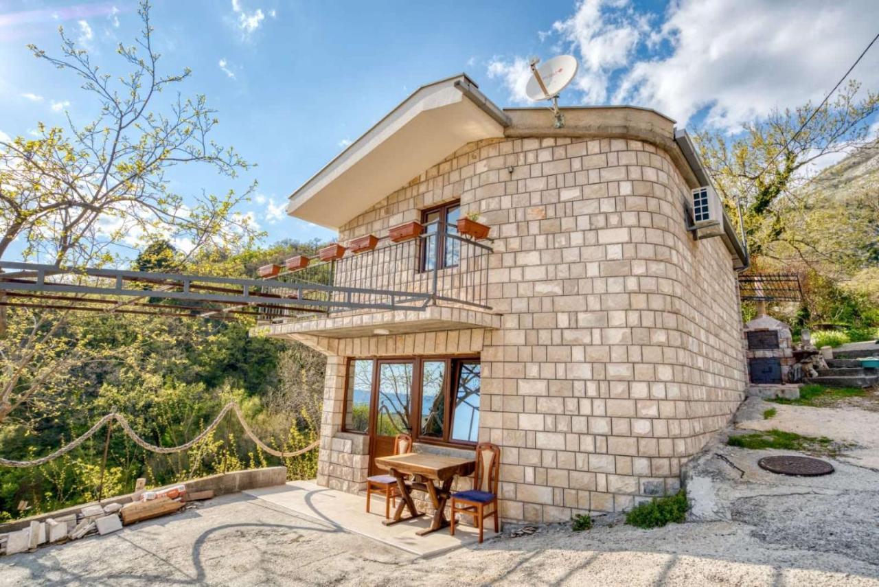 Savovic_Lux Apartment Petrovac Ngoại thất bức ảnh
