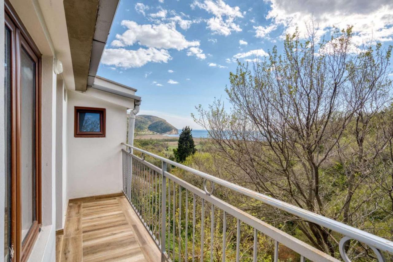 Savovic_Lux Apartment Petrovac Ngoại thất bức ảnh